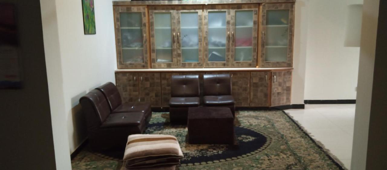 N N Guests Palace Islamabad Zewnętrze zdjęcie